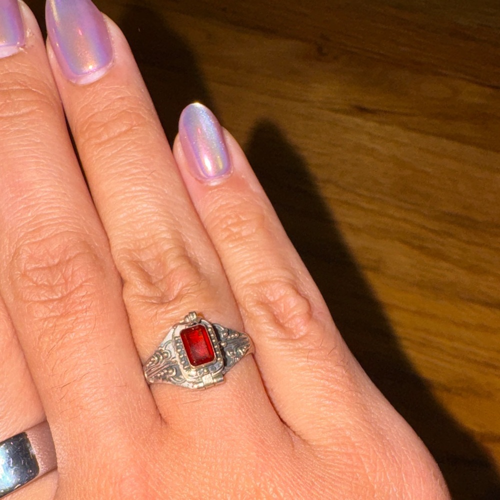 Vintage Silver and Red Gemstone Ring